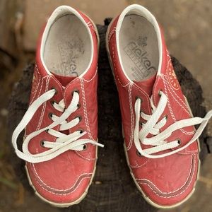 Rieker womens athletic shoe: size 6.5 US, 6 UK, 39Eur in muted red color